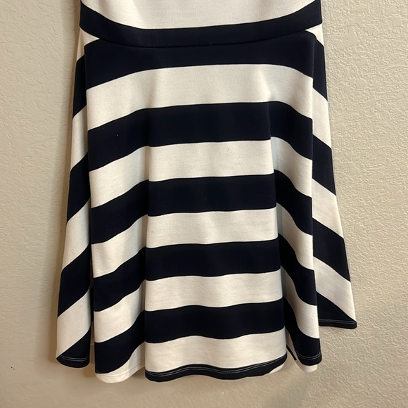 Boston Proper Woman’s Navy Blue & White Striped Mini Dress. Size 8 women's - Picture 3 of 6